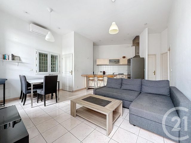 Appartement à vendre - 2 pièces - 44.71 m2 - MARSEILLE - 13006 - PROVENCE-ALPES-COTE-D-AZUR - Century 21 Intramuros