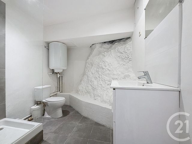 Appartement F1 à vendre - 1 pièce - 26.0 m2 - MARSEILLE - 13006 - PROVENCE-ALPES-COTE-D-AZUR - Century 21 Intramuros