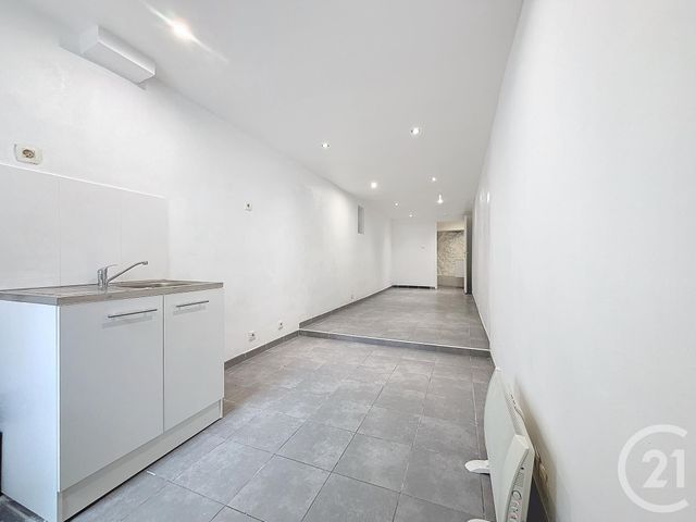 Appartement F1 à vendre - 1 pièce - 26.0 m2 - MARSEILLE - 13006 - PROVENCE-ALPES-COTE-D-AZUR - Century 21 Intramuros