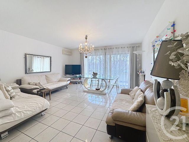 Appartement T4 à vendre - 4 pièces - 86.78 m2 - MARSEILLE - 13008 - PROVENCE-ALPES-COTE-D-AZUR - Century 21 Intramuros