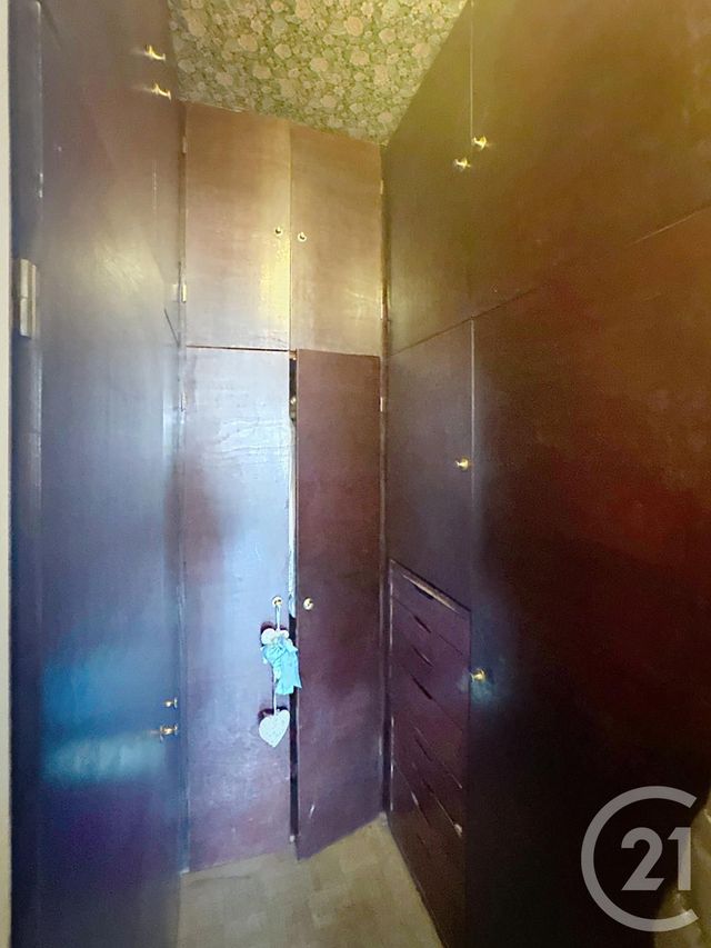 Appartement T4 à vendre - 4 pièces - 86.78 m2 - MARSEILLE - 13008 - PROVENCE-ALPES-COTE-D-AZUR - Century 21 Intramuros