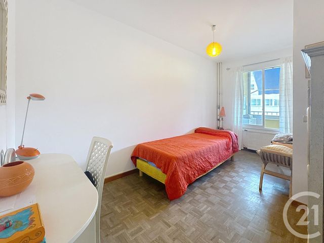 Appartement T4 à vendre - 4 pièces - 86.78 m2 - MARSEILLE - 13008 - PROVENCE-ALPES-COTE-D-AZUR - Century 21 Intramuros