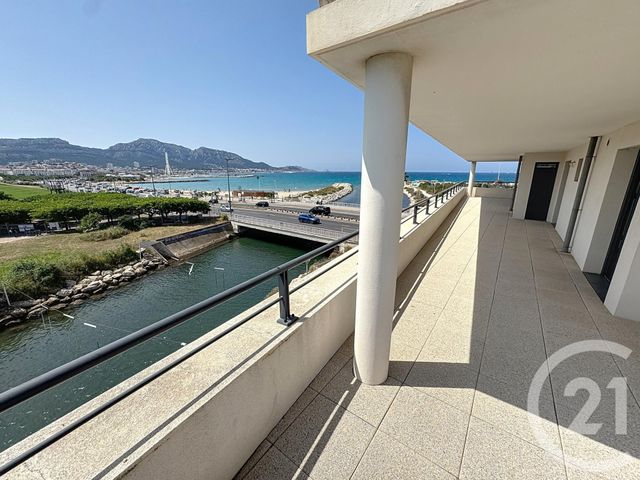 Appartement T4 à louer - 4 pièces - 102.1 m2 - MARSEILLE - 13008 - PROVENCE-ALPES-COTE-D-AZUR - Century 21 Intramuros