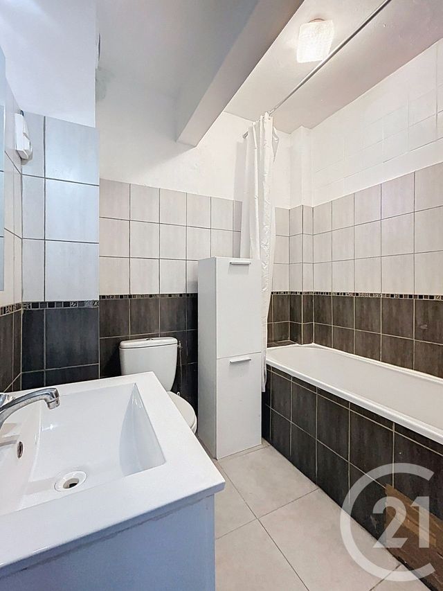 Afficher la photo en grand Appartement à vendre - 2 pièces - 41.46 m2 - MARSEILLE - 13014 - PROVENCE-ALPES-COTE-D-AZUR - Century 21 Intramuros