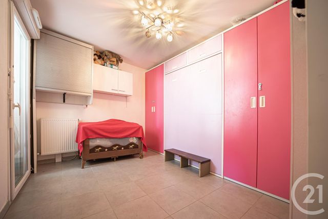 Afficher la photo en grand appartement à vendre - 2 pièces - 37.1 m2 - MARSEILLE - 13008 - PROVENCE-ALPES-COTE-D-AZUR - Century 21 Intramuros