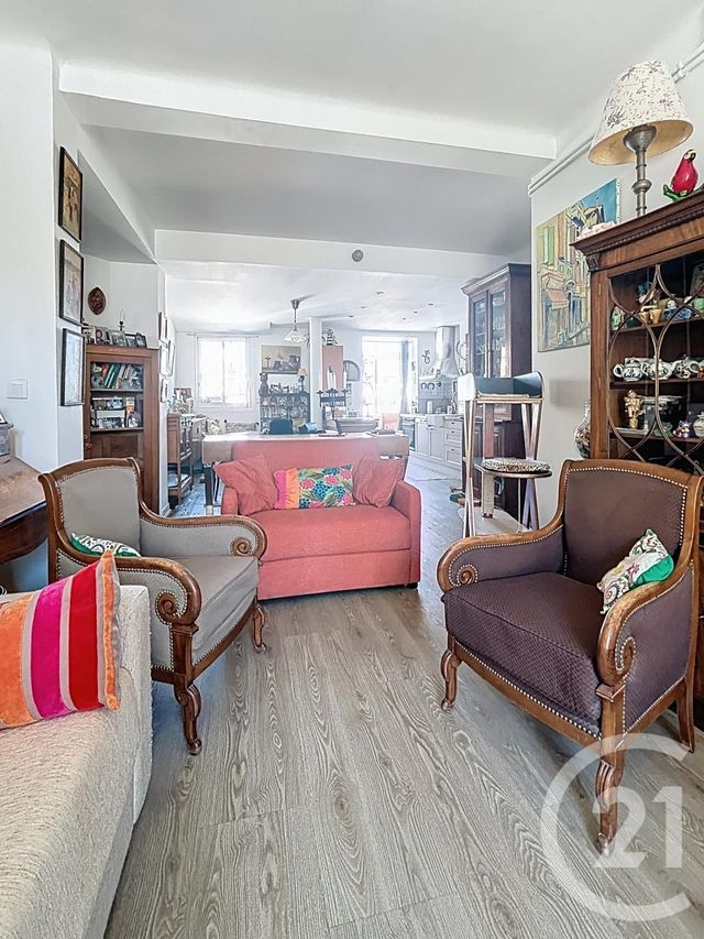 Appartement à vendre - 3 pièces - 66.01 m2 - MARSEILLE - 13003 - PROVENCE-ALPES-COTE-D-AZUR - Century 21 Intramuros