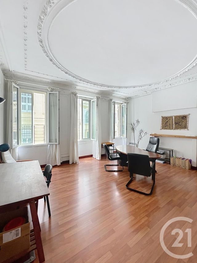 Appartement à vendre - 2 pièces - 68.0 m2 - MARSEILLE - 13006 - PROVENCE-ALPES-COTE-D-AZUR - Century 21 Intramuros