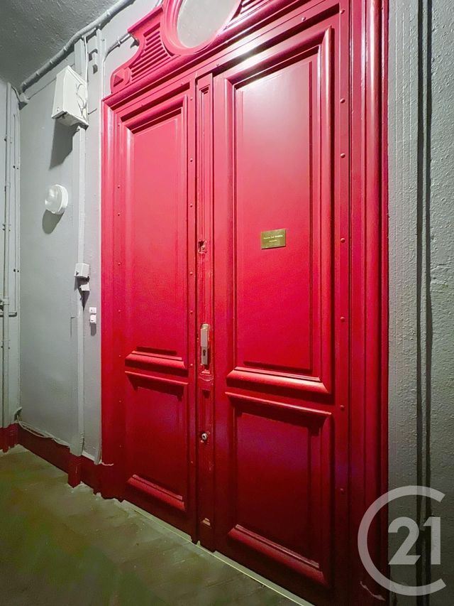 Appartement à vendre - 2 pièces - 68.0 m2 - MARSEILLE - 13006 - PROVENCE-ALPES-COTE-D-AZUR - Century 21 Intramuros