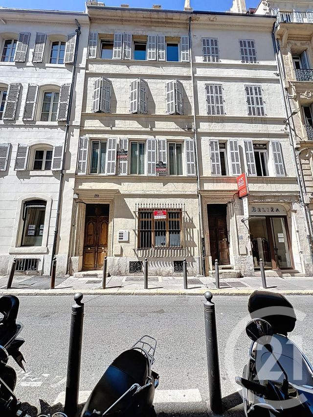 Appartement à vendre - 2 pièces - 68.0 m2 - MARSEILLE - 13006 - PROVENCE-ALPES-COTE-D-AZUR - Century 21 Intramuros