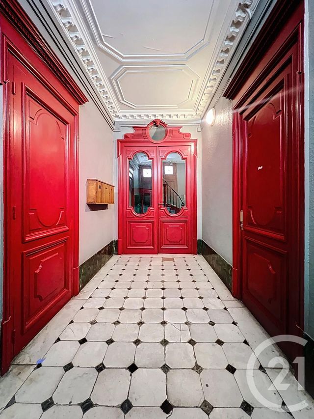 Appartement à vendre - 2 pièces - 68.0 m2 - MARSEILLE - 13006 - PROVENCE-ALPES-COTE-D-AZUR - Century 21 Intramuros