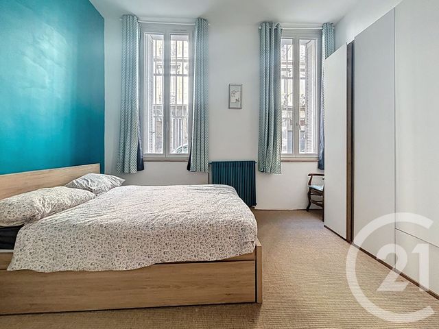 Afficher la photo en grand Appartement à vendre - 3 pièces - 66.46 m2 - MARSEILLE - 13002 - PROVENCE-ALPES-COTE-D-AZUR - Century 21 Intramuros