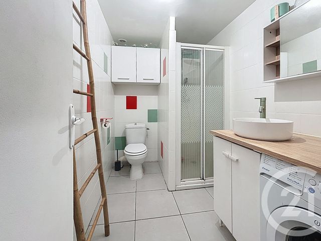 Afficher la photo en grand Appartement à vendre - 3 pièces - 66.46 m2 - MARSEILLE - 13002 - PROVENCE-ALPES-COTE-D-AZUR - Century 21 Intramuros