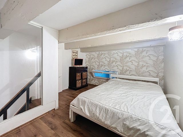 Afficher la photo en grand Appartement à vendre - 3 pièces - 66.46 m2 - MARSEILLE - 13002 - PROVENCE-ALPES-COTE-D-AZUR - Century 21 Intramuros