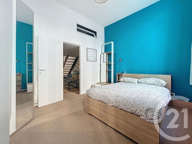 Afficher la photo en grand Appartement à vendre - 3 pièces - 66.46 m2 - MARSEILLE - 13002 - PROVENCE-ALPES-COTE-D-AZUR - Century 21 Intramuros