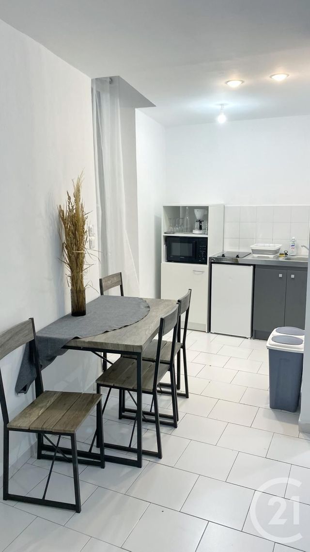 Appartement Studio à louer - 2 pièces - 29.43 m2 - MARSEILLE - 13002 - PROVENCE-ALPES-COTE-D-AZUR - Century 21 Intramuros