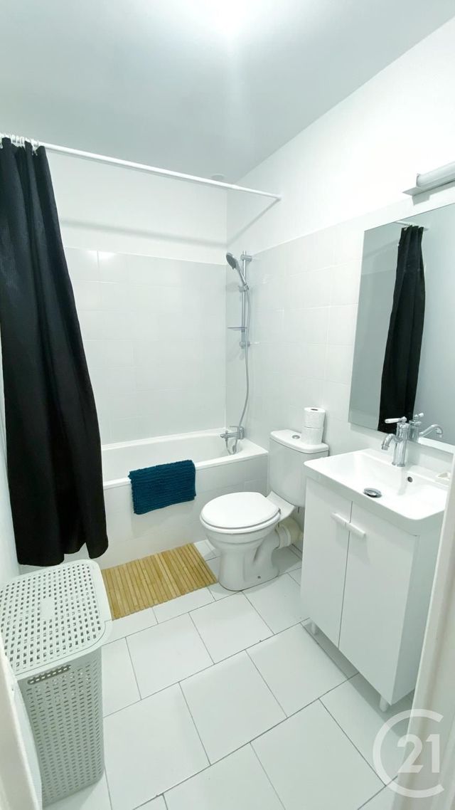 Appartement Studio à louer - 2 pièces - 29.43 m2 - MARSEILLE - 13002 - PROVENCE-ALPES-COTE-D-AZUR - Century 21 Intramuros