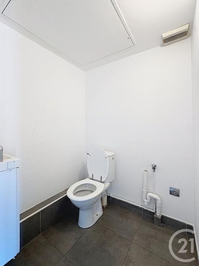 Appartement T4 à louer - 4 pièces - 102.1 m2 - MARSEILLE - 13008 - PROVENCE-ALPES-COTE-D-AZUR - Century 21 Intramuros