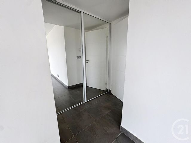 Appartement T4 à louer - 4 pièces - 102.1 m2 - MARSEILLE - 13008 - PROVENCE-ALPES-COTE-D-AZUR - Century 21 Intramuros