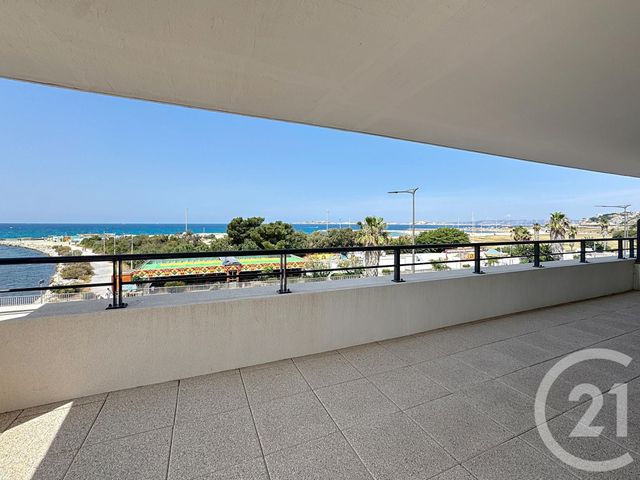 Appartement T4 à louer - 4 pièces - 102.1 m2 - MARSEILLE - 13008 - PROVENCE-ALPES-COTE-D-AZUR - Century 21 Intramuros