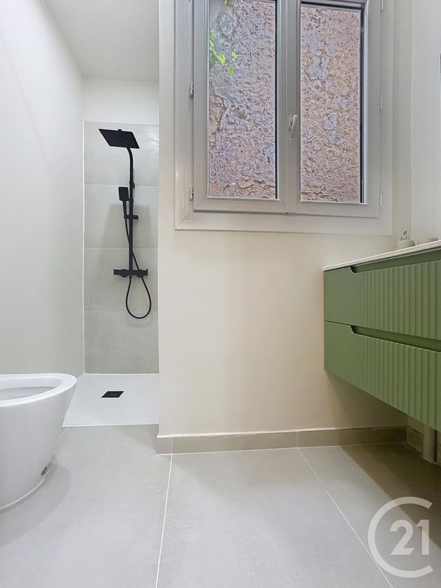 Appartement T2 à louer - 2 pièces - 30.45 m2 - MARSEILLE - 13007 - PROVENCE-ALPES-COTE-D-AZUR - Century 21 Intramuros