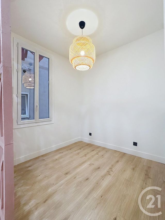 Appartement T2 à louer - 2 pièces - 30.45 m2 - MARSEILLE - 13007 - PROVENCE-ALPES-COTE-D-AZUR - Century 21 Intramuros