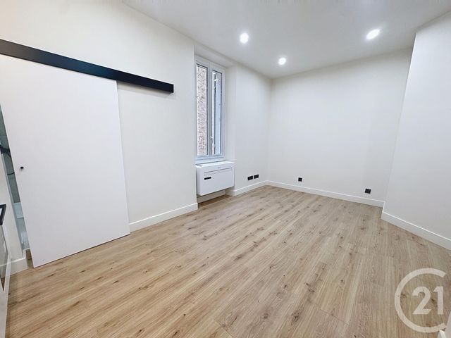 Appartement T2 à louer - 2 pièces - 30.45 m2 - MARSEILLE - 13007 - PROVENCE-ALPES-COTE-D-AZUR - Century 21 Intramuros