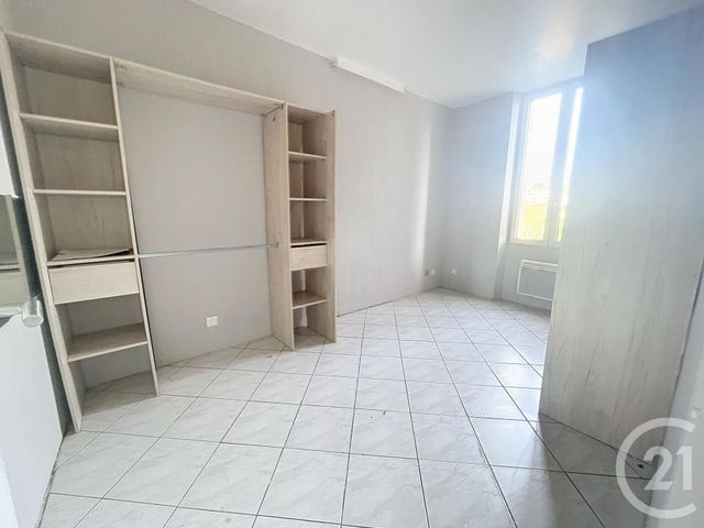 Appartement à louer - 2 pièces - 47.09 m2 - MARSEILLE - 13003 - PROVENCE-ALPES-COTE-D-AZUR - Century 21 Intramuros