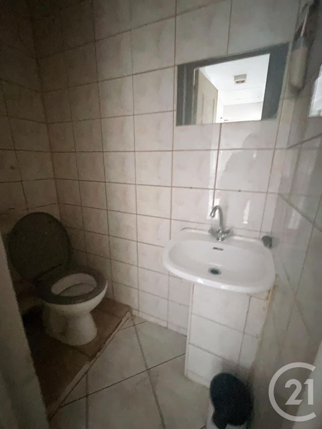 Appartement à louer - 2 pièces - 47.09 m2 - MARSEILLE - 13003 - PROVENCE-ALPES-COTE-D-AZUR - Century 21 Intramuros