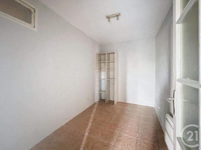 Appartement à louer - 2 pièces - 47.09 m2 - MARSEILLE - 13003 - PROVENCE-ALPES-COTE-D-AZUR - Century 21 Intramuros