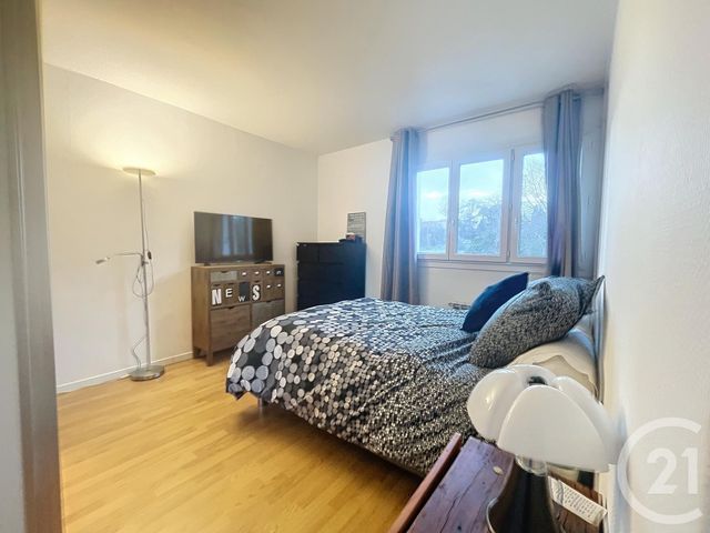 Appartement T4 à vendre - 4 pièces - 82.88 m2 - MARSEILLE - 13012 - PROVENCE-ALPES-COTE-D-AZUR - Century 21 Intramuros
