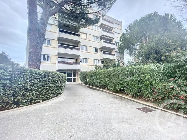 Appartement T4 à vendre - 4 pièces - 82.88 m2 - MARSEILLE - 13012 - PROVENCE-ALPES-COTE-D-AZUR - Century 21 Intramuros