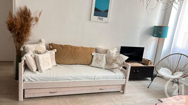 Appartement T2 à louer - 2 pièces - 42.06 m2 - MARSEILLE - 13002 - PROVENCE-ALPES-COTE-D-AZUR - Century 21 Intramuros