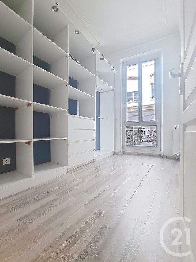 Appartement T3 à vendre - 4 pièces - 83.37 m2 - MARSEILLE - 13006 - PROVENCE-ALPES-COTE-D-AZUR - Century 21 Intramuros