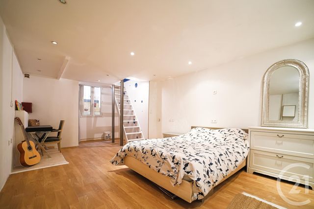 Appartement F2 à vendre - 2 pièces - 28.7 m2 - MARSEILLE - 13006 - PROVENCE-ALPES-COTE-D-AZUR - Century 21 Intramuros Appartement F2 à vendre - 2 pièces - 28.7 m2 - MARSEILLE - 13006 - PROVENCE-ALPES-COTE-D-AZUR - Century 21 Intramuros