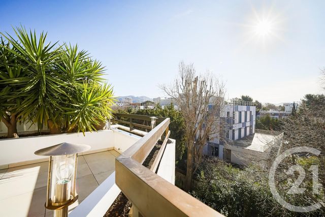Appartement T3 à vendre - 3 pièces - 75.75 m2 - MARSEILLE - 13008 - PROVENCE-ALPES-COTE-D-AZUR - Century 21 Intramuros Appartement T3 à vendre - 3 pièces - 75.75 m2 - MARSEILLE - 13008 - PROVENCE-ALPES-COTE-D-AZUR - Century 21 Intramuros