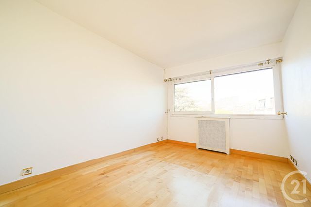 Appartement T3 à vendre - 3 pièces - 75.75 m2 - MARSEILLE - 13008 - PROVENCE-ALPES-COTE-D-AZUR - Century 21 Intramuros Appartement T3 à vendre - 3 pièces - 75.75 m2 - MARSEILLE - 13008 - PROVENCE-ALPES-COTE-D-AZUR - Century 21 Intramuros