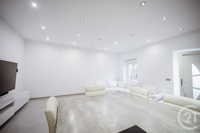 immeuble à vendre - 282.55 m2 - MARSEILLE - 13015 - PROVENCE-ALPES-COTE-D-AZUR - Century 21 Intramuros immeuble à vendre - 282.55 m2 - MARSEILLE - 13015 - PROVENCE-ALPES-COTE-D-AZUR - Century 21 Intramuros
