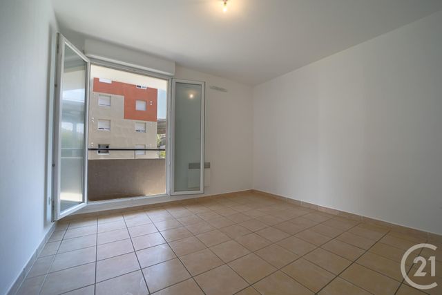 Appartement T4 à vendre - 4 pièces - 75.32 m2 - MARSEILLE - 13003 - PROVENCE-ALPES-COTE-D-AZUR - Century 21 Intramuros Appartement T4 à vendre - 4 pièces - 75.32 m2 - MARSEILLE - 13003 - PROVENCE-ALPES-COTE-D-AZUR - Century 21 Intramuros