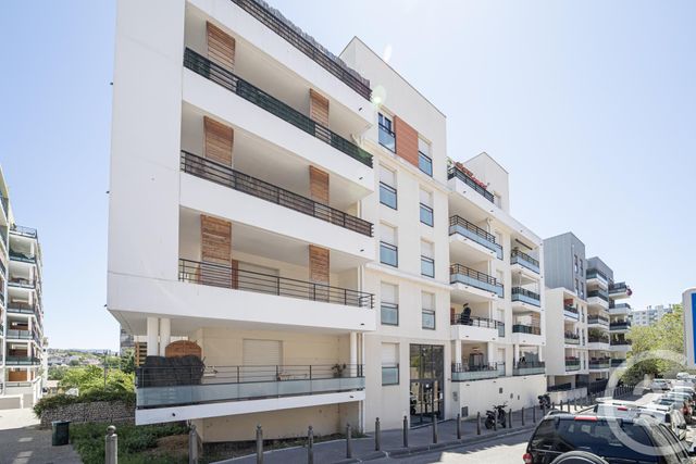 appartement à vendre - 3 pièces - 59.4 m2 - MARSEILLE - 13015 - PROVENCE-ALPES-COTE-D-AZUR - Century 21 Intramuros appartement à vendre - 3 pièces - 59.4 m2 - MARSEILLE - 13015 - PROVENCE-ALPES-COTE-D-AZUR - Century 21 Intramuros