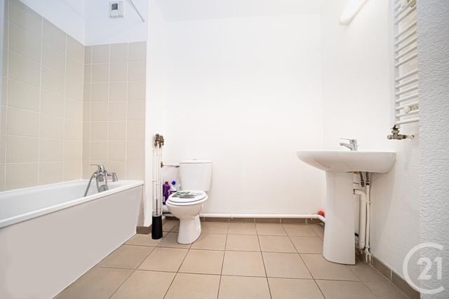 appartement à vendre - 3 pièces - 59.4 m2 - MARSEILLE - 13015 - PROVENCE-ALPES-COTE-D-AZUR - Century 21 Intramuros appartement à vendre - 3 pièces - 59.4 m2 - MARSEILLE - 13015 - PROVENCE-ALPES-COTE-D-AZUR - Century 21 Intramuros