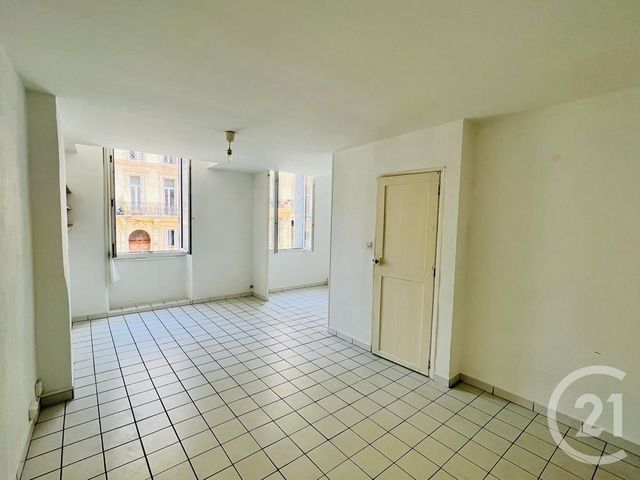 appartement à louer - 2 pièces - 52.0 m2 - MARSEILLE - 13006 - PROVENCE-ALPES-COTE-D-AZUR - Century 21 Intramuros