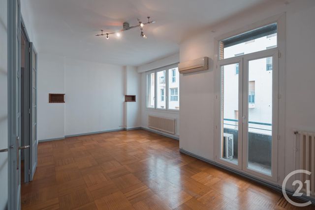 appartement à vendre - 2 pièces - 60.35 m2 - MARSEILLE - 13006 - PROVENCE-ALPES-COTE-D-AZUR - Century 21 Intramuros