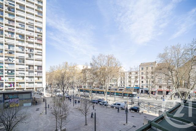 Appartement T4 à vendre - 4 pièces - 87.15 m2 - MARSEILLE - 13001 - PROVENCE-ALPES-COTE-D-AZUR - Century 21 Intramuros Appartement T4 à vendre - 4 pièces - 87.15 m2 - MARSEILLE - 13001 - PROVENCE-ALPES-COTE-D-AZUR - Century 21 Intramuros