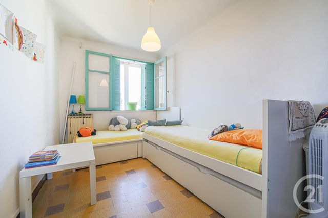 Afficher la photo en grand Appartement T4 à vendre - 4 pièces - 60.47 m2 - MARSEILLE - 13014 - PROVENCE-ALPES-COTE-D-AZUR - Century 21 Intramuros
