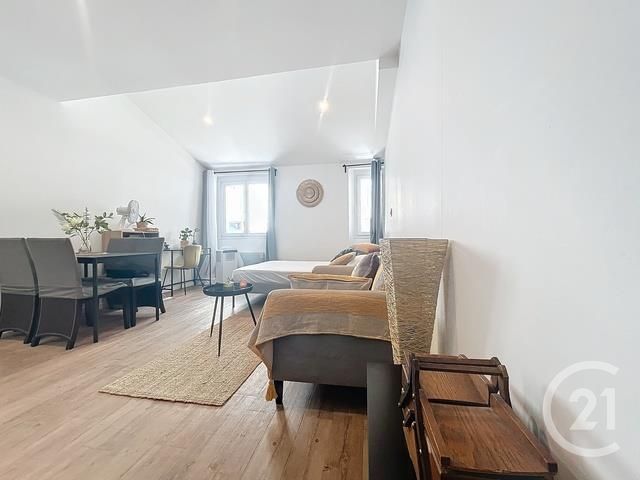 Appartement F1 à vendre - 1 pièce - 27.48 m2 - MARSEILLE - 13007 - PROVENCE-ALPES-COTE-D-AZUR - Century 21 Intramuros